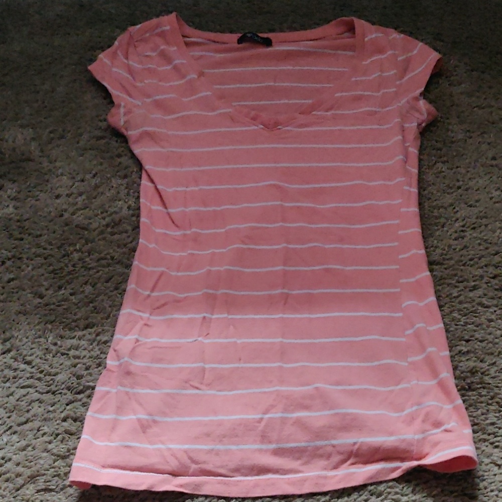Striped v neck tee
